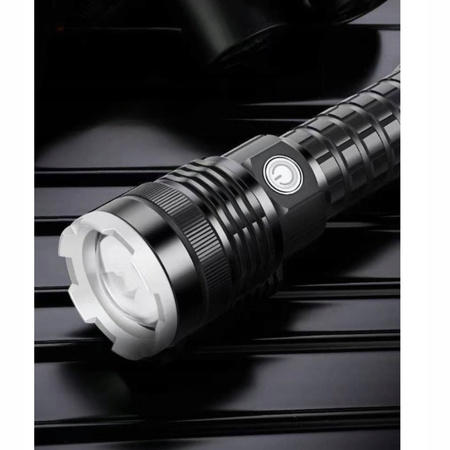 MOCNA LATARKA TAKTYCZNA LED XHP90 ZOOM SZPERACZ AKUMULATOROWA USB PREZENT