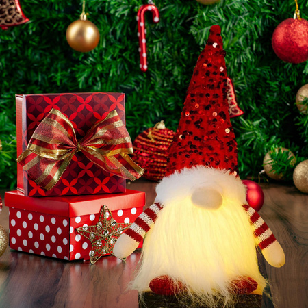 SKRZAT ŚWIĄTECZNY KRASNAL GNOM MIKOŁAJ DUŻY ŚWIECĄCY PREZENT OZDOBA LED XXL