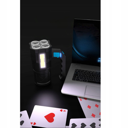 LATARKA AKUMULATOROWA LED NA AKUMULATOR LAMPKA WARSZTATOWA W GÓRY NA BIWAK